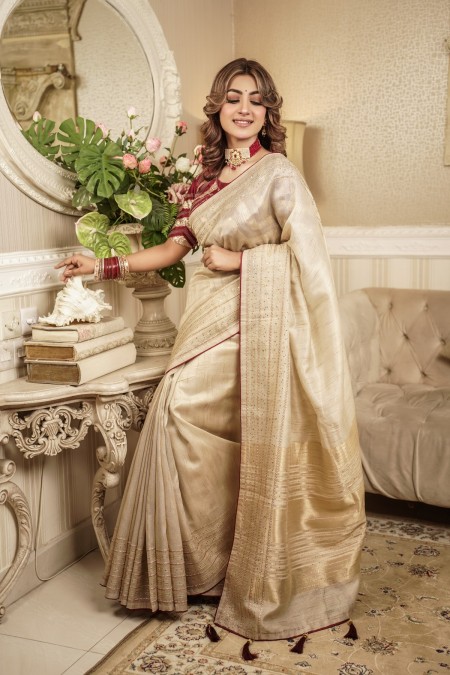 Golden Jute Silk Boutique Saree for Wedd...