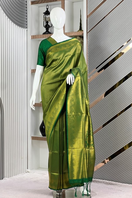 Green Soft Silk Kanchipuram Saree | Eleg...