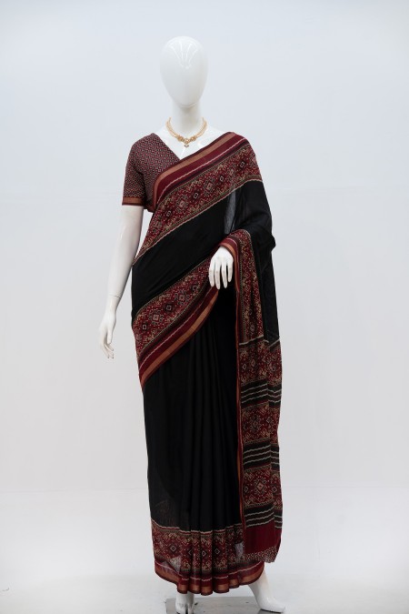 Black Half Silk Boutique Saree in Bangla...