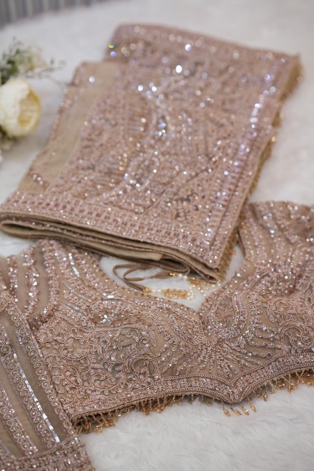 Off White Net Premium Party Saree Online...