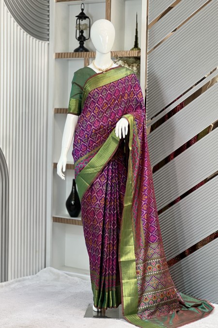 Patola Raw Silk Saree – Elegant Traditio...